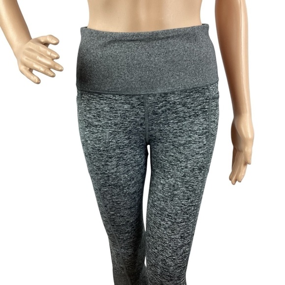 Athleta Stash Pocket Exhale Heel Tight Size S Gray - Picture 2 of 7